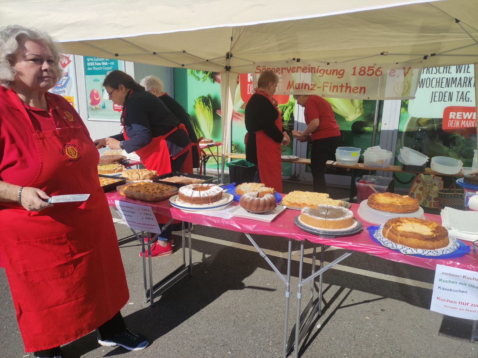 REWE-Kuchenverkauf 2025 -006